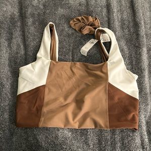 Color block workout top